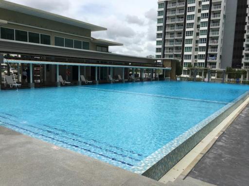 Sandakan Spacious and Comfortable Pool View Condo - Housity