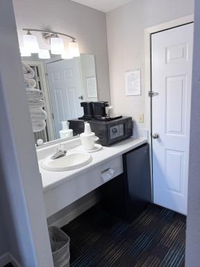 Mountain Aire Inn Sevierville - Pigeon Forge - Housity