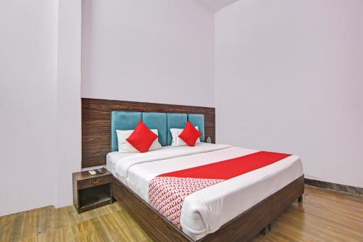 Hotel O Shubh Guest House - Housity