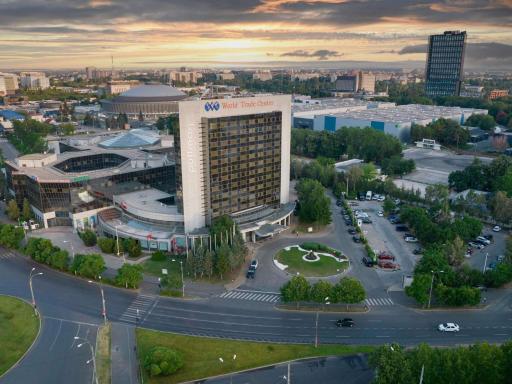 Pullman Bucharest World Trade Center - Housity