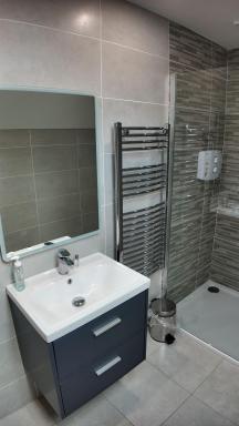 Dingle Courtyard Cottages - 3 Bed NO 12 - Housity