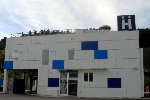 Hotel Beasain - Housity