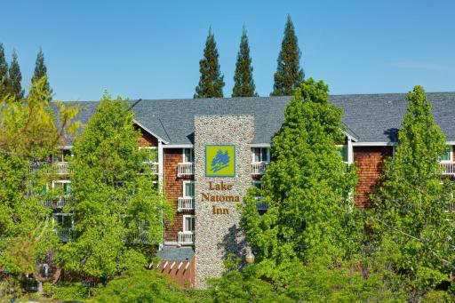 Lake Natoma Inn - Housity