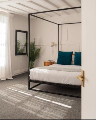 Whitehouse Rye - Housity
