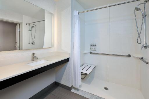 Holiday Inn Express Hotel & Suites Ann Arbor West, an IHG Hotel - Housity