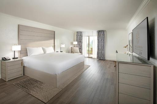 Temecula Creek Inn - Housity