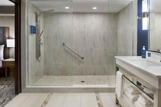 Four Points by Sheraton London - Housity