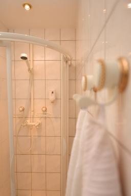 Adler Golf-& Tagungshotel - Housity