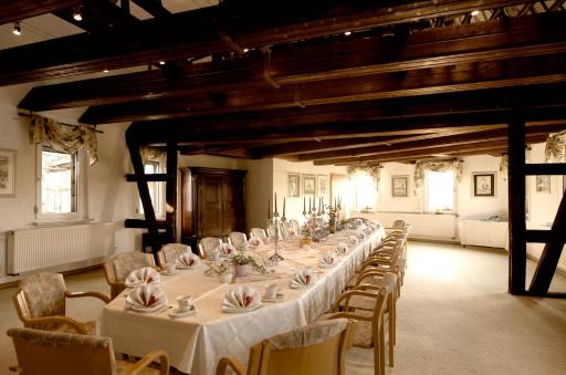 Adler Golf-& Tagungshotel - Housity