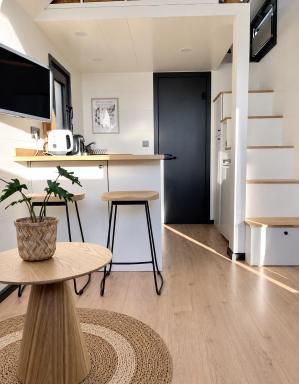 Tiny house with sauna & jacuzzi near Amsterdam - Housity