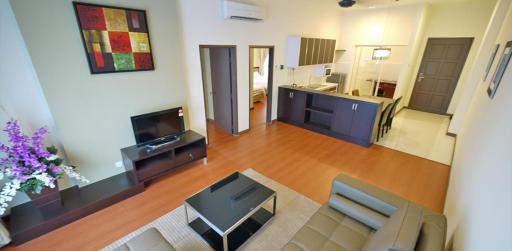Hypermall Apartment - Housity