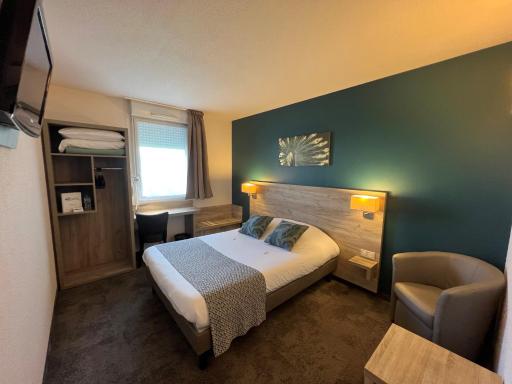 Brit Hotel Saumur - Housity