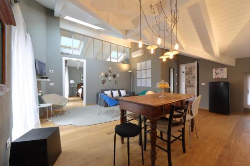 Casa Bellagio, Residence / Apartments - Hizvo