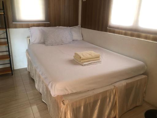 MIOKI HOMETEL - Housity