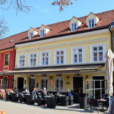 Flex SelfCheckIns - Zagreb - Hostel - 8 Rooms - City Centre - Hizvo