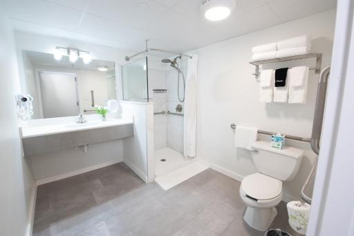 Meadowlands Plaza Hotel - Housity