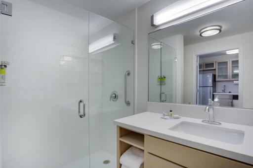 Candlewood Suites Miami Intl Airport - 36th St, an IHG Hotel - Housity
