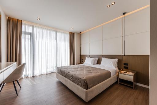 BluePoint Hotel - Housity