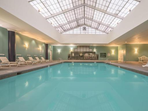La Quinta by Wyndham Secaucus Meadowlands - Housity