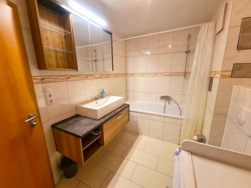 Top Apartment in Langenhagen - Housity