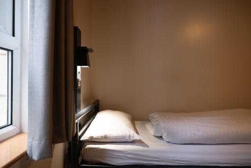 YHA Liverpool Albert Dock - Housity