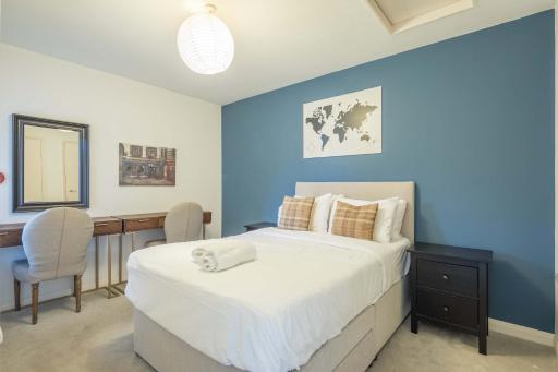 Super CENTRAL Cambridge Flat For Up To 4 People - Housity