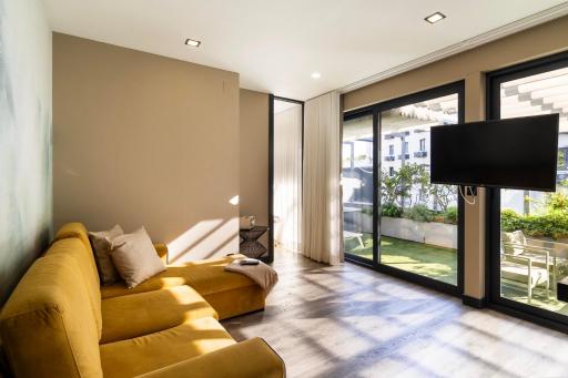 Charm Flats - Housity