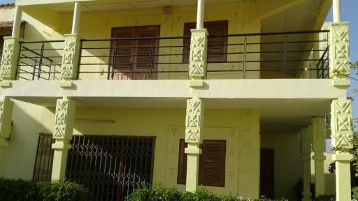 Diouf house - Housity