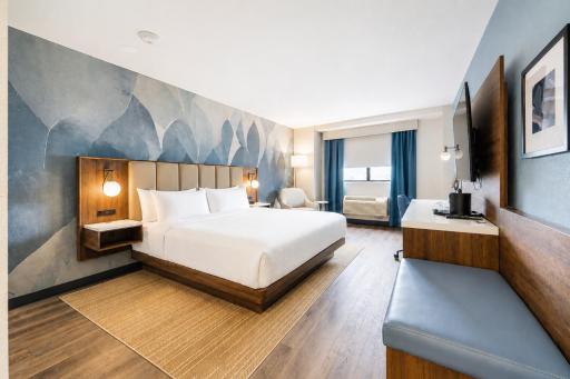 Capital Plaza Hotel - Housity