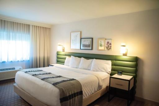 The Ingleside Hotel - Housity