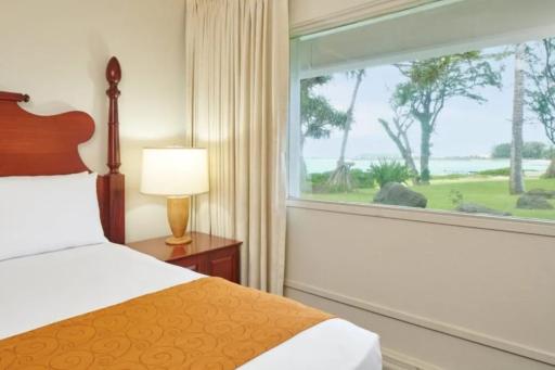 Maui Beach Hotel - Housity