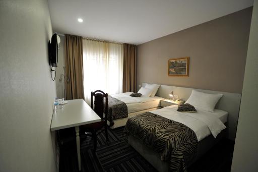 ZP Hotel - Housity