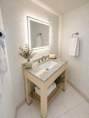 Chateau Mar Beach Resort - Housity