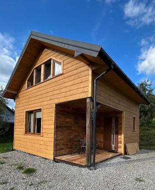 podkornutami - Housity