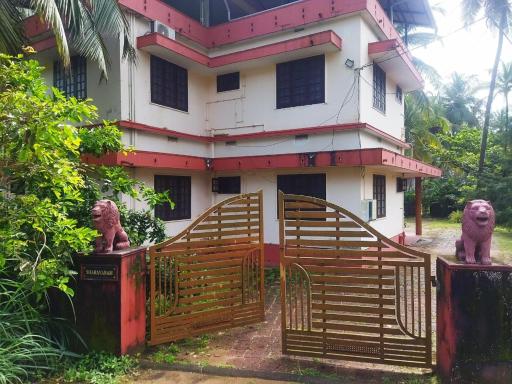 The Camp Club Beach Villa - Housity