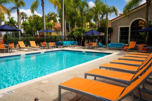 Clementine Hotel & Suites Anaheim - Housity