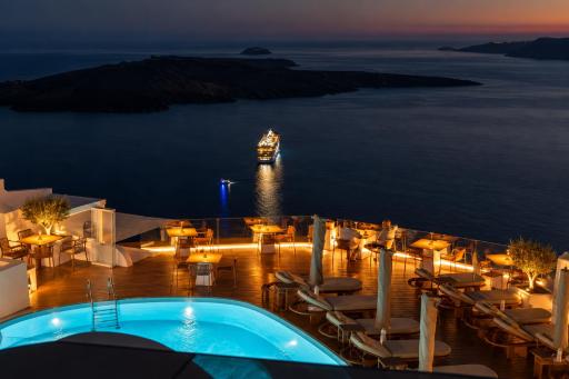 Sunset Hotel - Housity