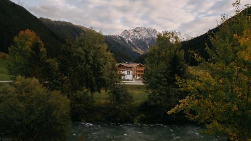 FRÄULEIN NANNERL - Boutique Aparthotel mit Saunahaus - Housity