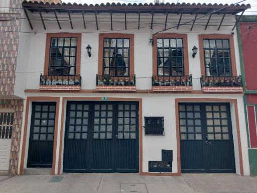 Hogar COLONIAL - Housity