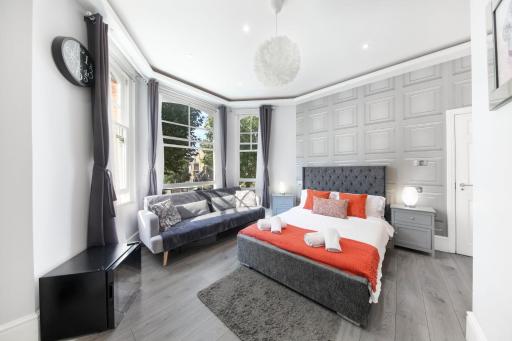 The Pond House, Ensuite Rooms - East London Short Let's - Housity