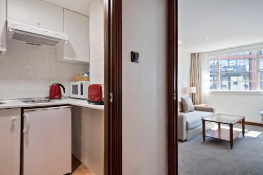 Meliá White House Hotel Apartments - Housity