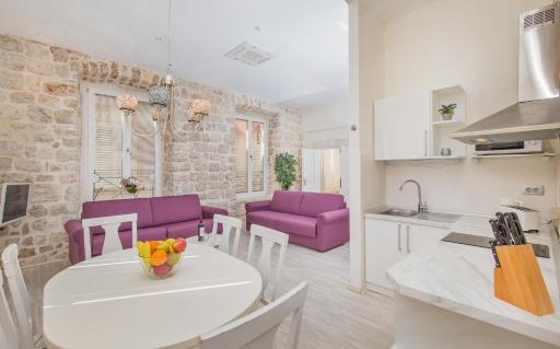 Lausion Apartments - Housity