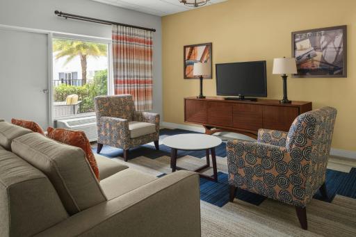 Southbank Hotel by Marriott Jacksonville Riverwalk - Housity