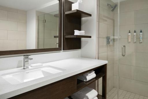 Southbank Hotel by Marriott Jacksonville Riverwalk - Housity