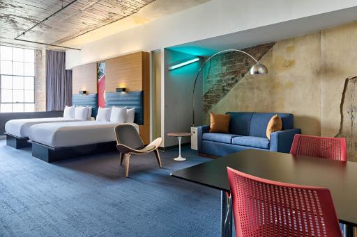Aloft Dallas Downtown - Housity