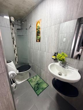 Apartamento Portal el Dorado, a solo 5 min del aeropuerto, frente al CC Nuestro Bogota - Housity