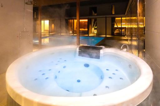 SEA-LIFE TSURIGASAKI Heated Pool & Sauna & Jacuzzi Chiba Ichinomiya Rental Villa - Housity