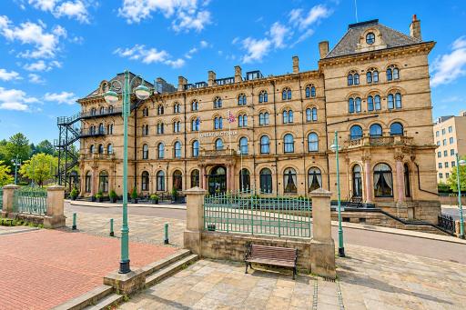 Great Victoria Hotel - Housity