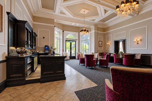 Great Victoria Hotel - Housity