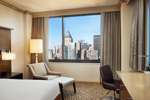 Hilton New York Times Square - Housity
